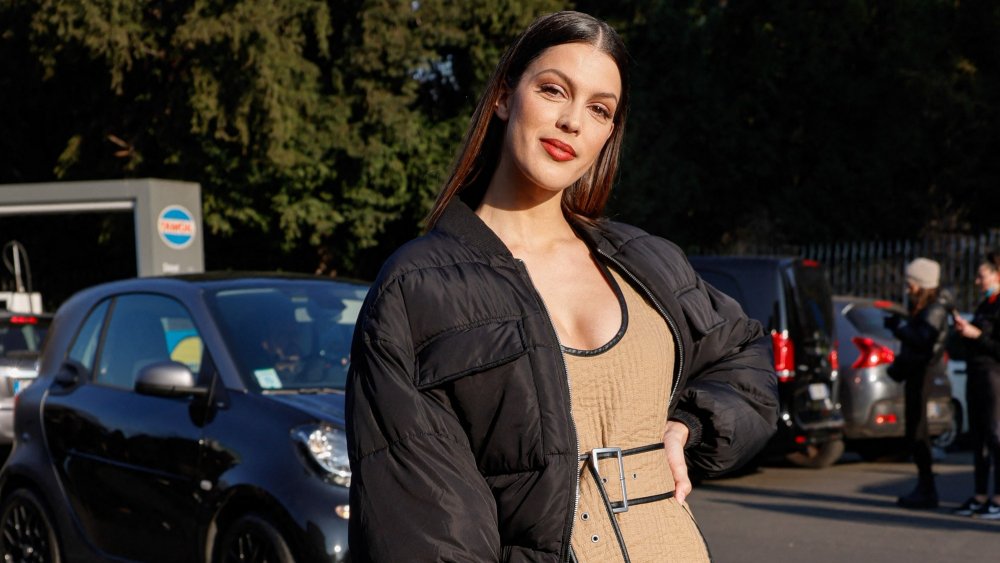 Iris Mittenaere enceinte