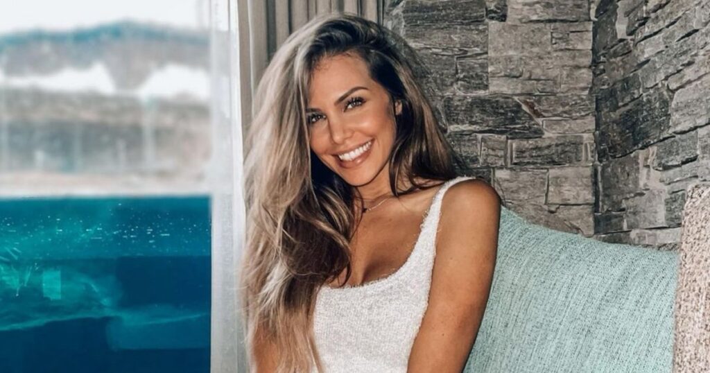 Adixia age