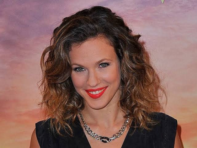Âge Lorie